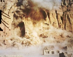La-distruzione-dei-Buddha-di-Bamiyan-480x378